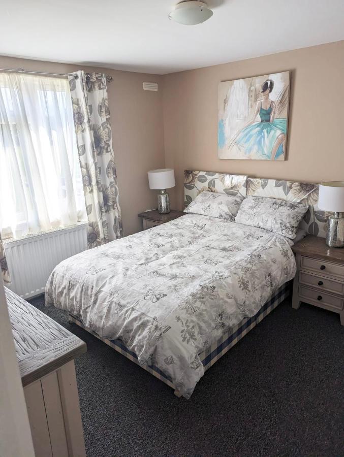 3 Bedroom Self-Catering Holiday Home Stepps Екстер'єр фото